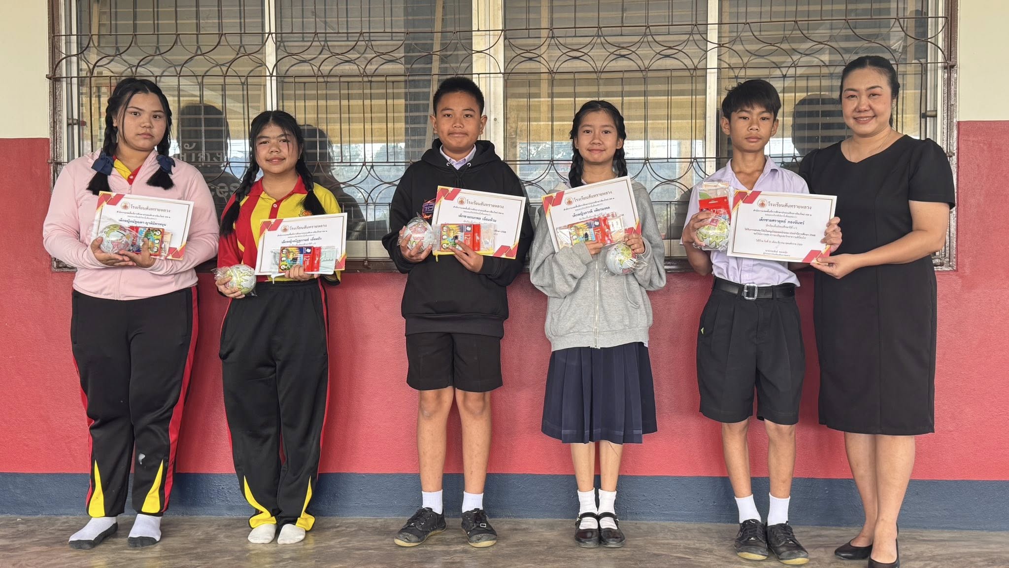 แกลลอรี่